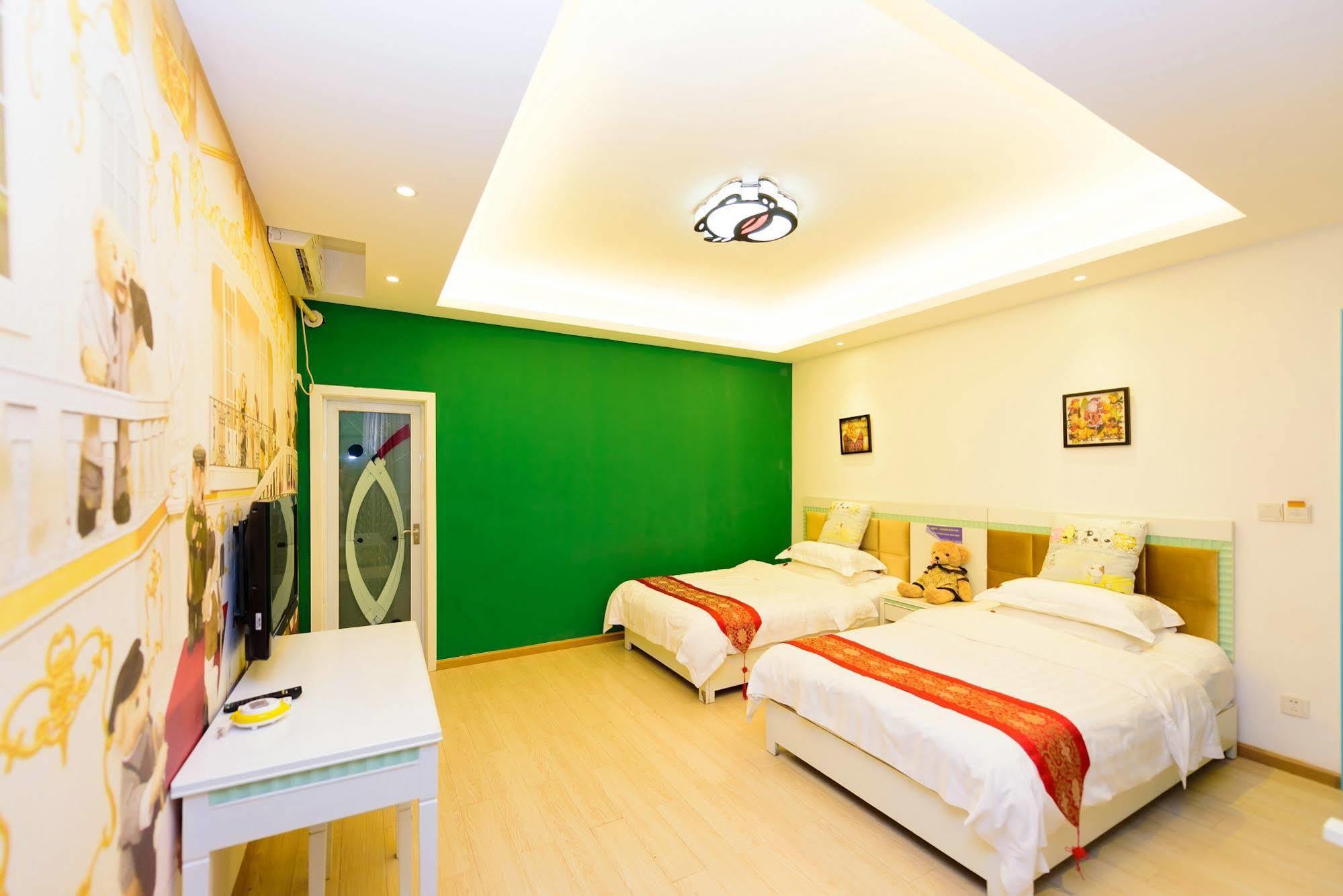 Mount Emei Teddy Bear Hotel Лэшань Экстерьер фото